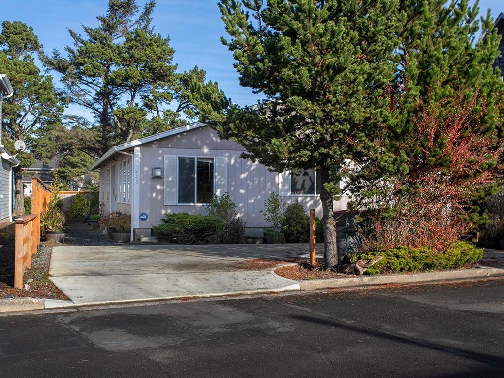 Family Tides In Seaside Villa Exterior photo