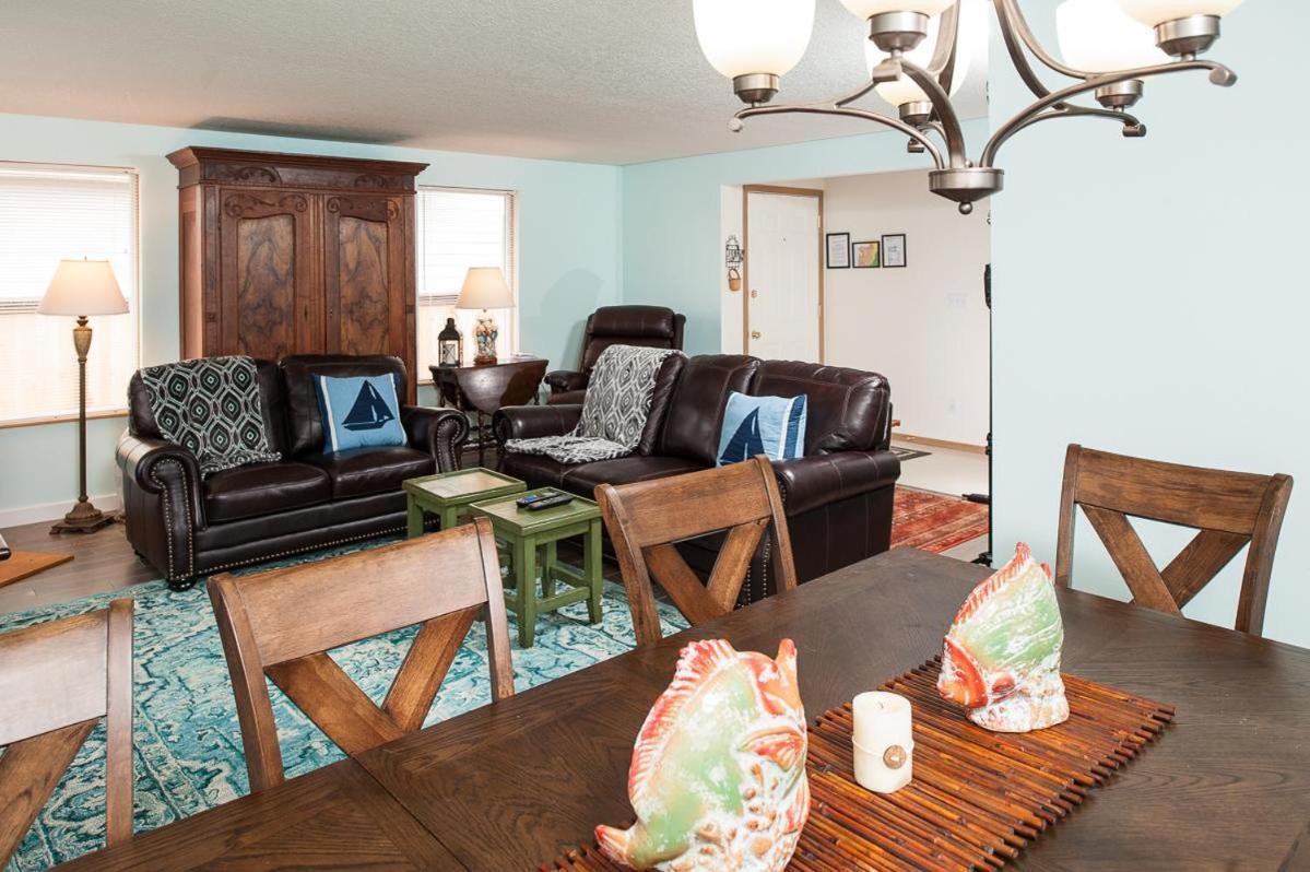 Family Tides In Seaside Villa Exterior photo